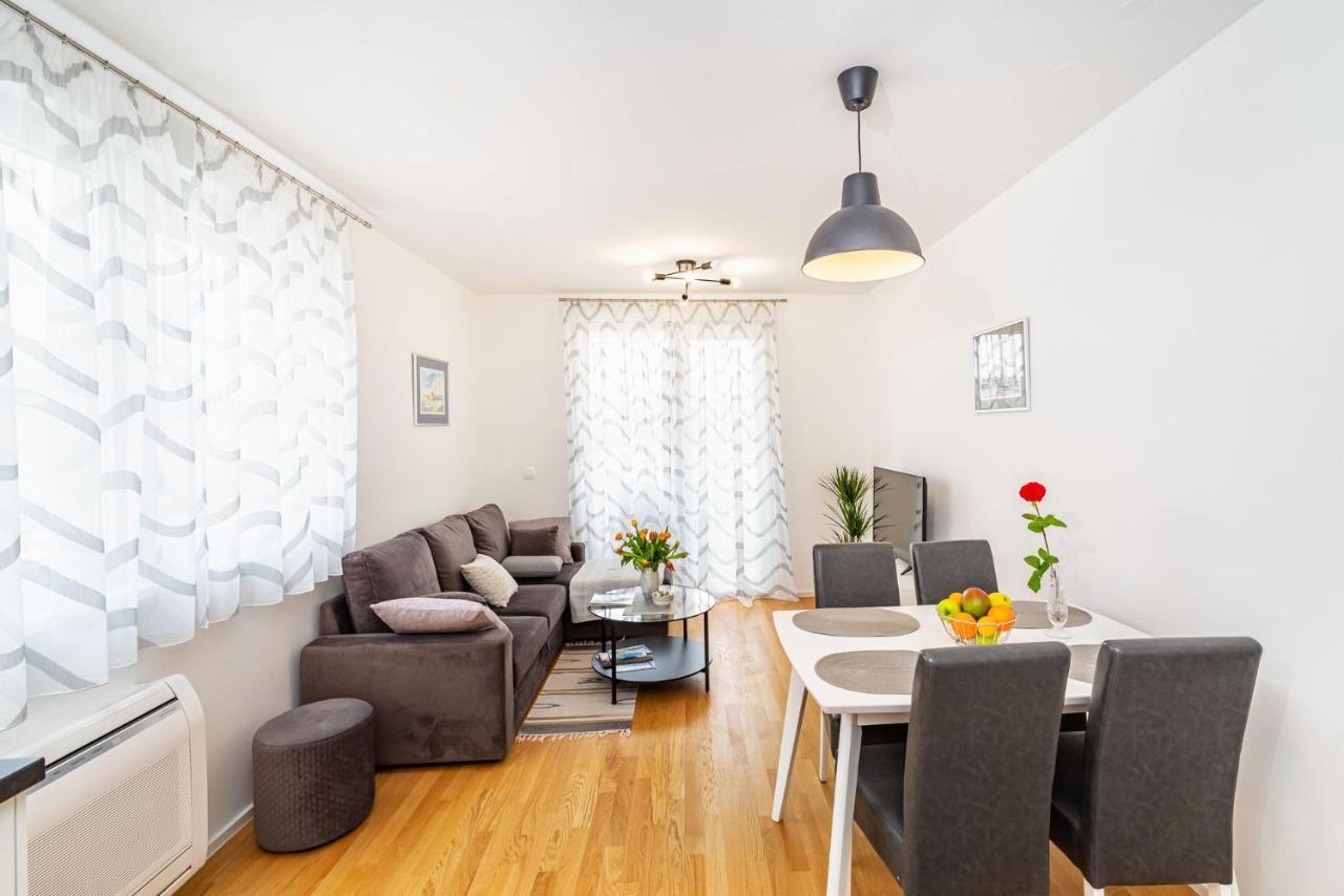 Ap Stella, Center Of Zadar, 2Br, Parking Appartement Buitenkant foto