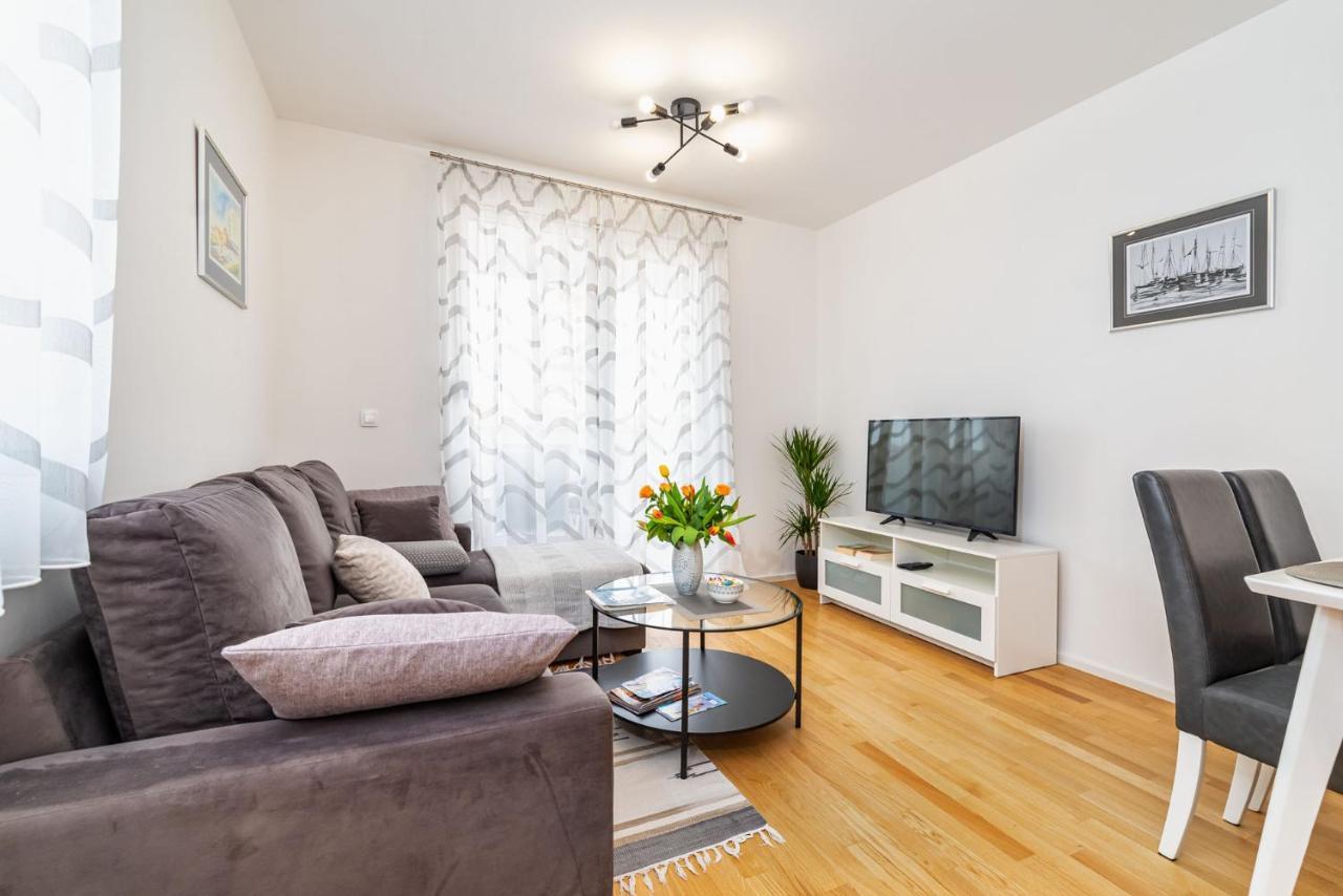 Ap Stella, Center Of Zadar, 2Br, Parking Appartement Buitenkant foto